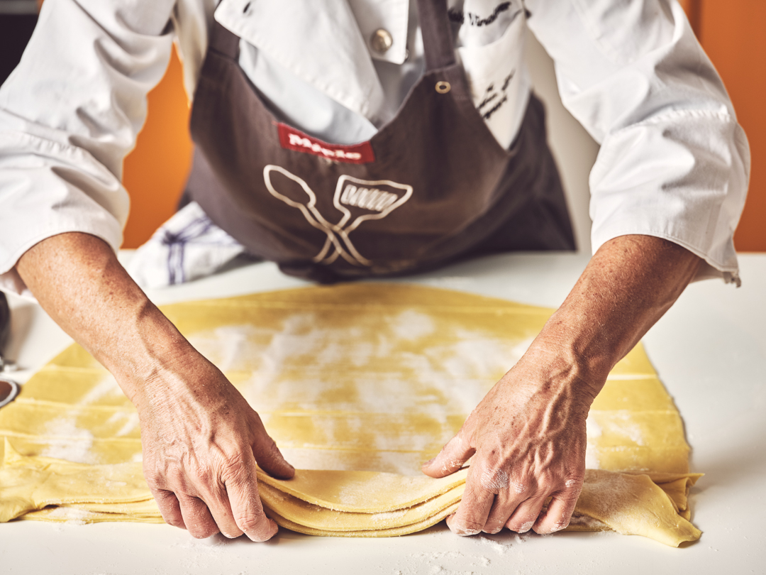 Miele Italia ricette tradizione italiana mani in pasta food fotography il companatico